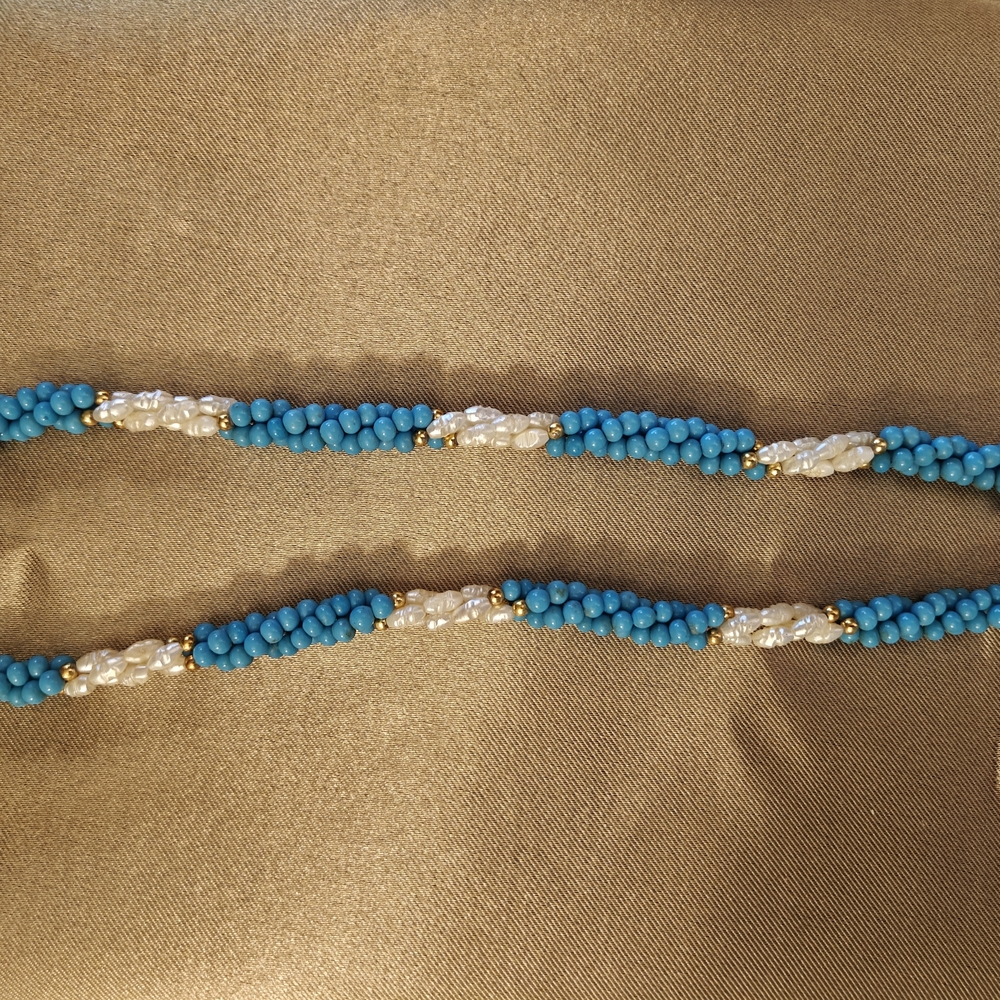 Elegant Blue and Gold Beaded Necklace - Picture 2 of 2
